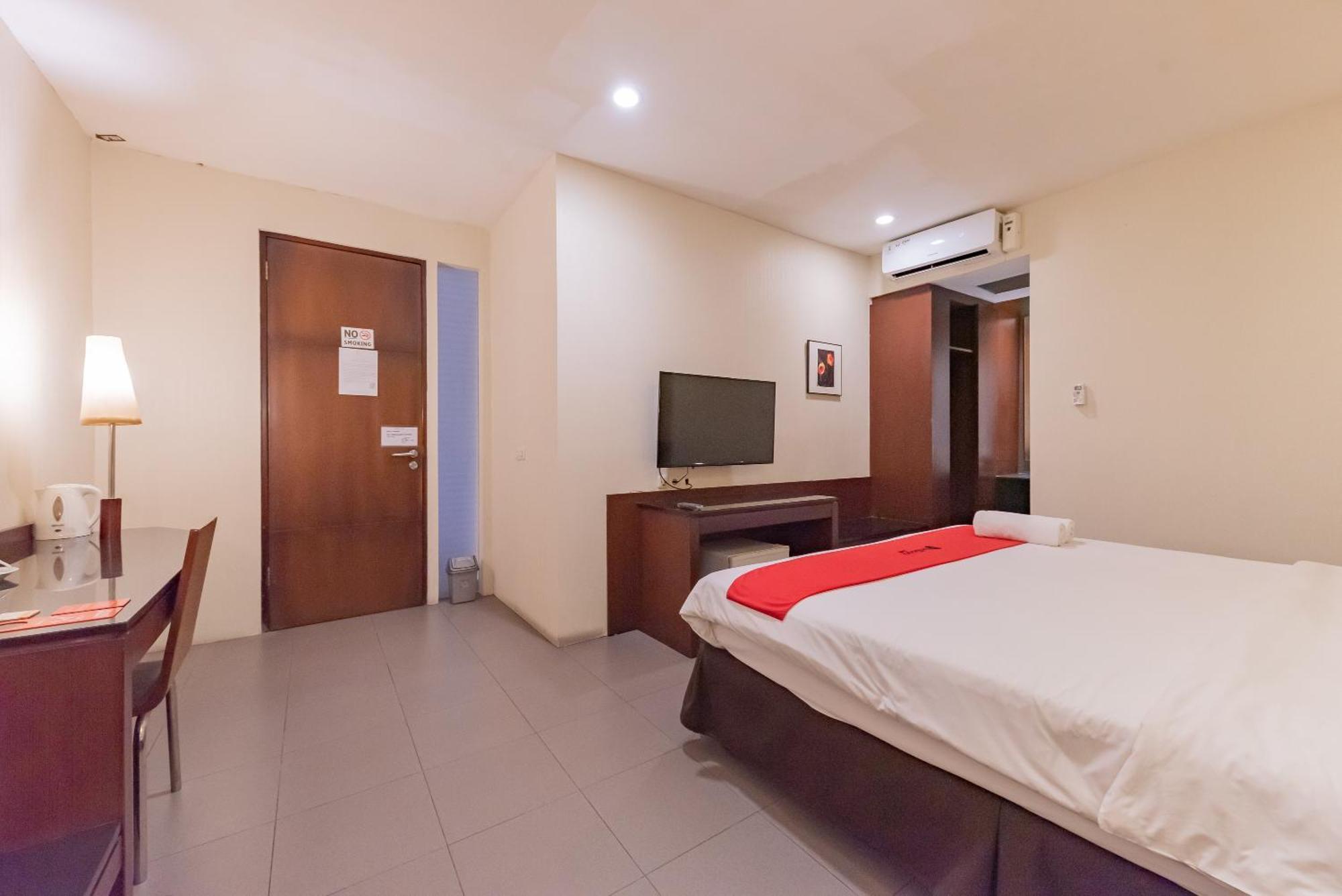 Reddoorz Plus @ Cipaganti Street 3 บันดุง ภายนอก รูปภาพ