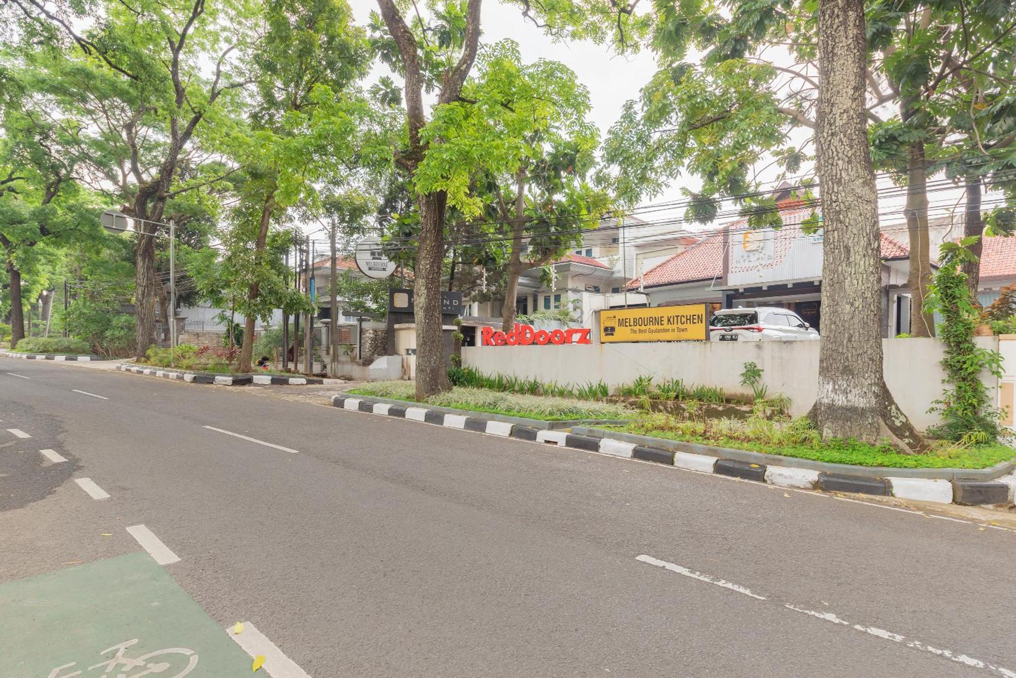 Reddoorz Plus @ Cipaganti Street 3 บันดุง ภายนอก รูปภาพ