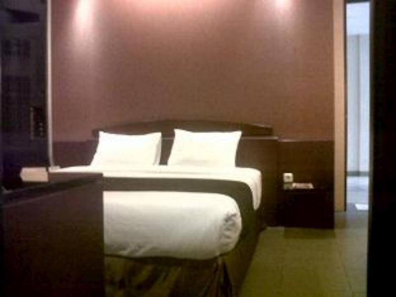 Reddoorz Plus @ Cipaganti Street 3 บันดุง ภายนอก รูปภาพ